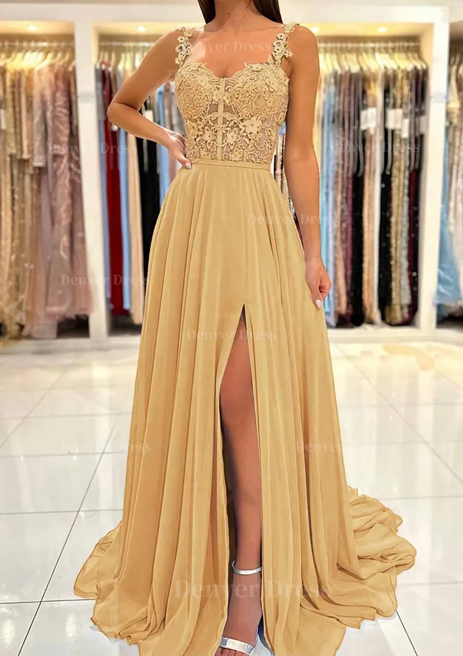 A-line Sweetheart Sleeveless Sweep Train Chiffon Prom Dress With Appliqued Split