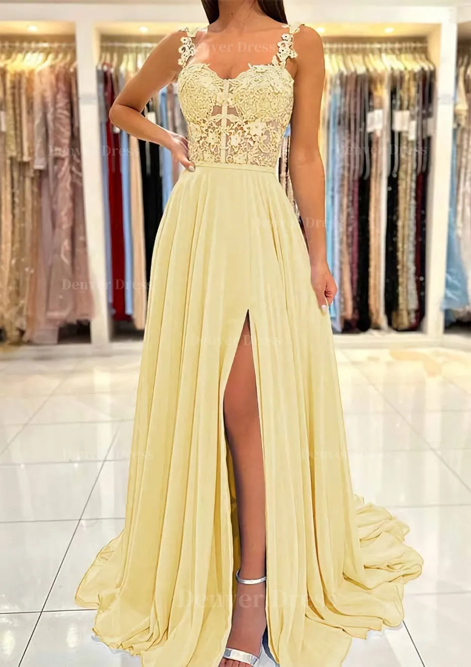 A-line Sweetheart Sleeveless Sweep Train Chiffon Prom Dress With Appliqued Split