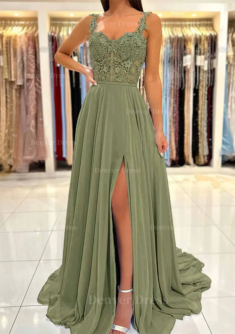 A-line Sweetheart Sleeveless Sweep Train Chiffon Prom Dress With Appliqued Split