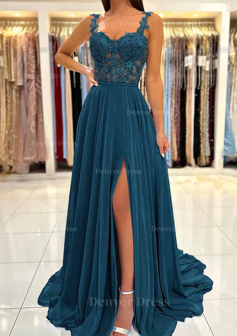 A-line Sweetheart Sleeveless Sweep Train Chiffon Prom Dress With Appliqued Split