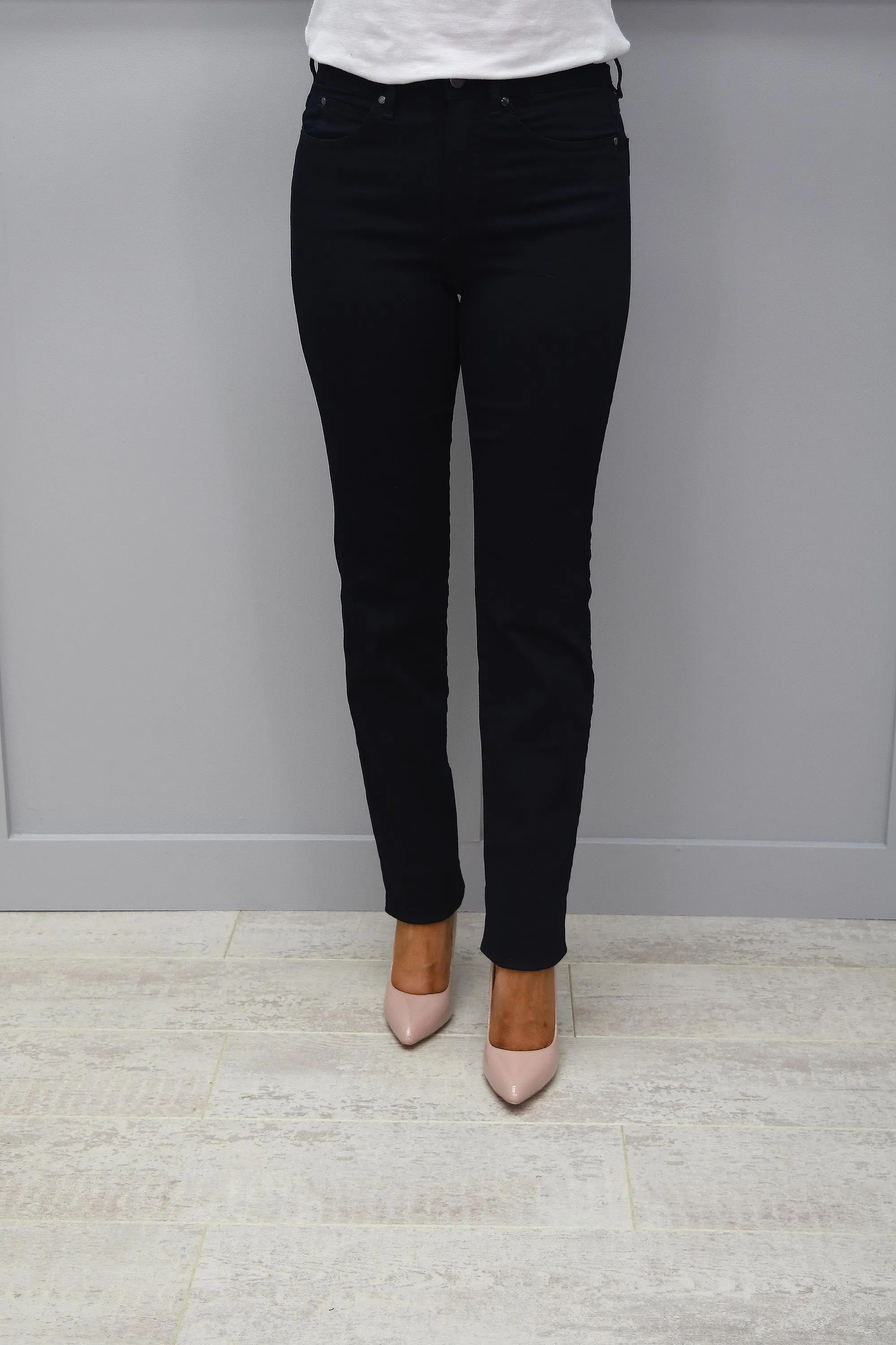 CRO Magic Fit Straight Jeans, Navy - 5525 525 650