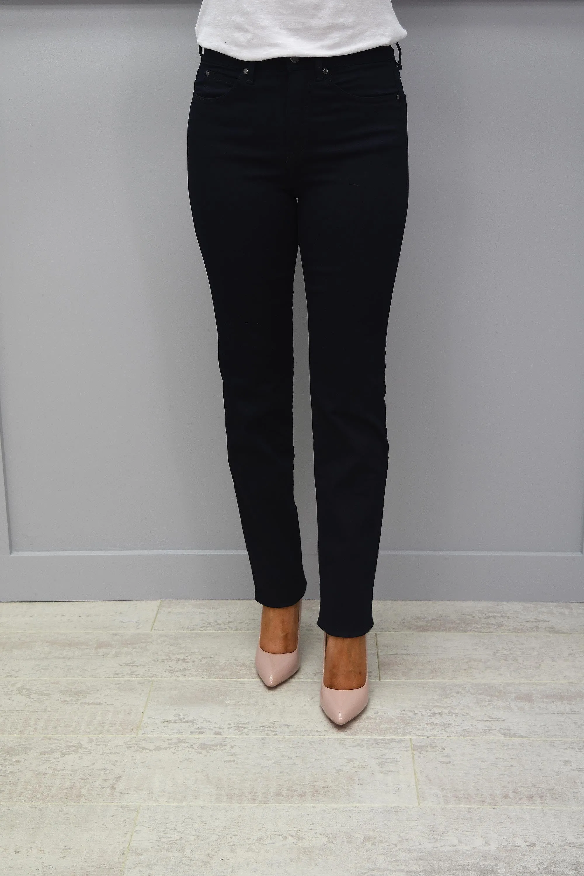 CRO Magic Fit Straight Jeans, Navy - 5525 525 650