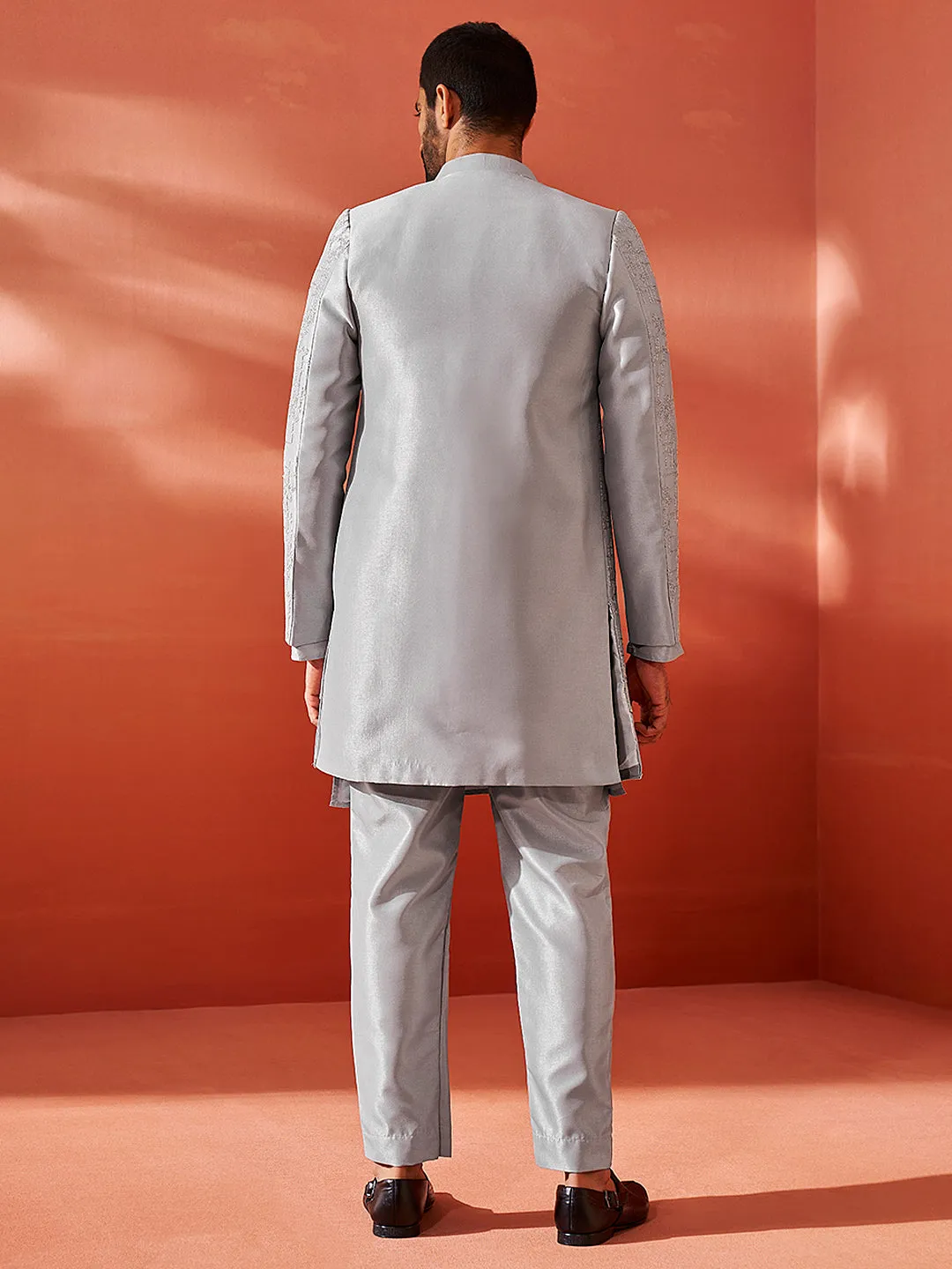 Jashvi Men's Silver Silk Blend Sherwani Set
