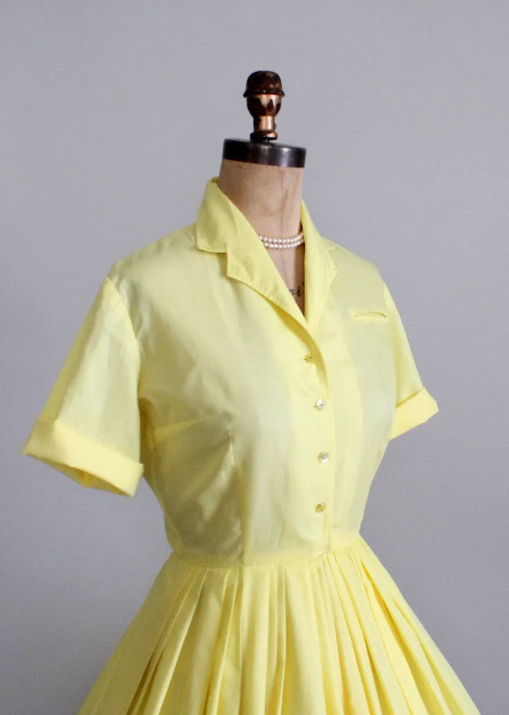 Vintage 1960s Yellow Rose Texas Shirtwasit Dress