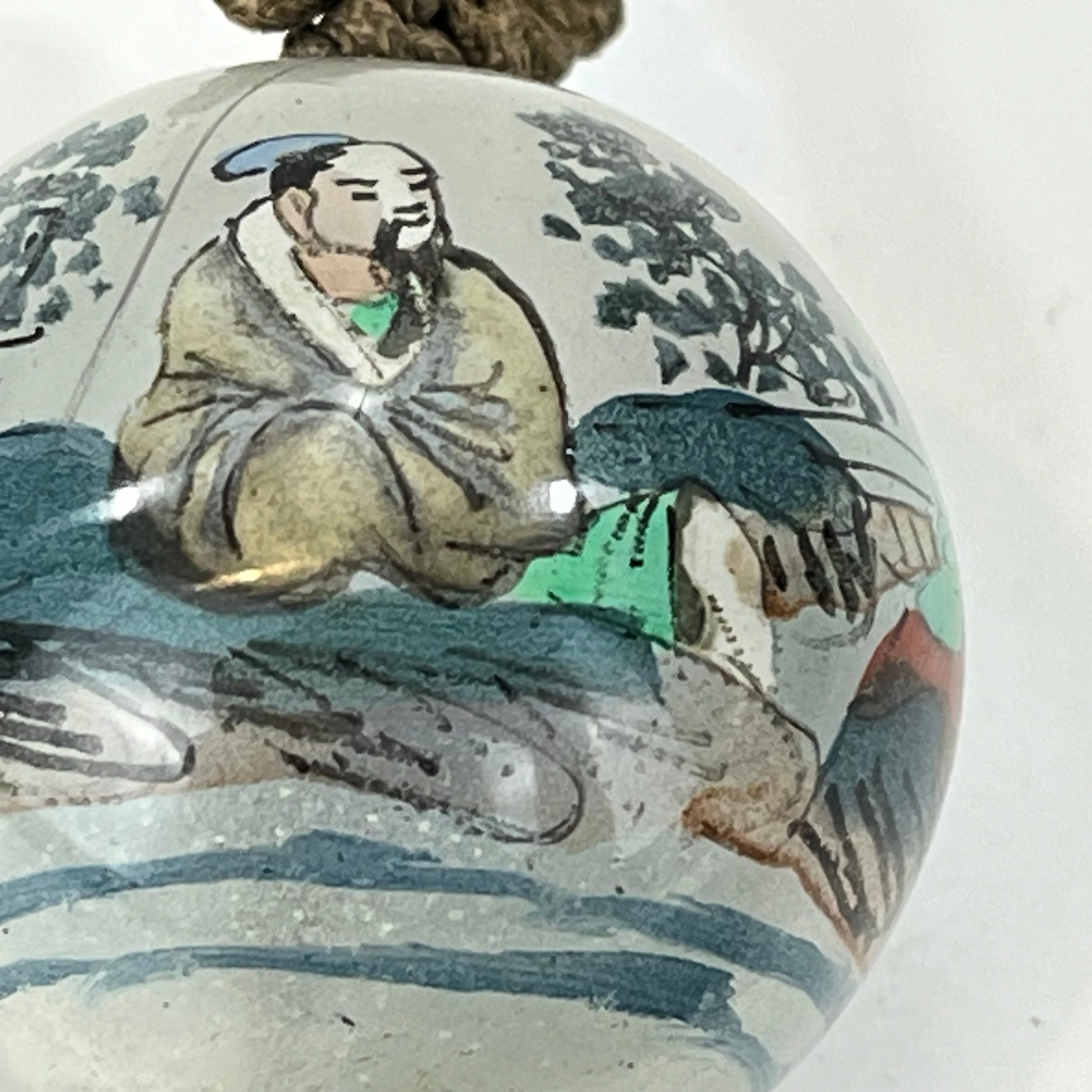 Vintage (c. 1950) Chinese Reverse-Painted Hanging Glass Ornamental Sphear 1.5"